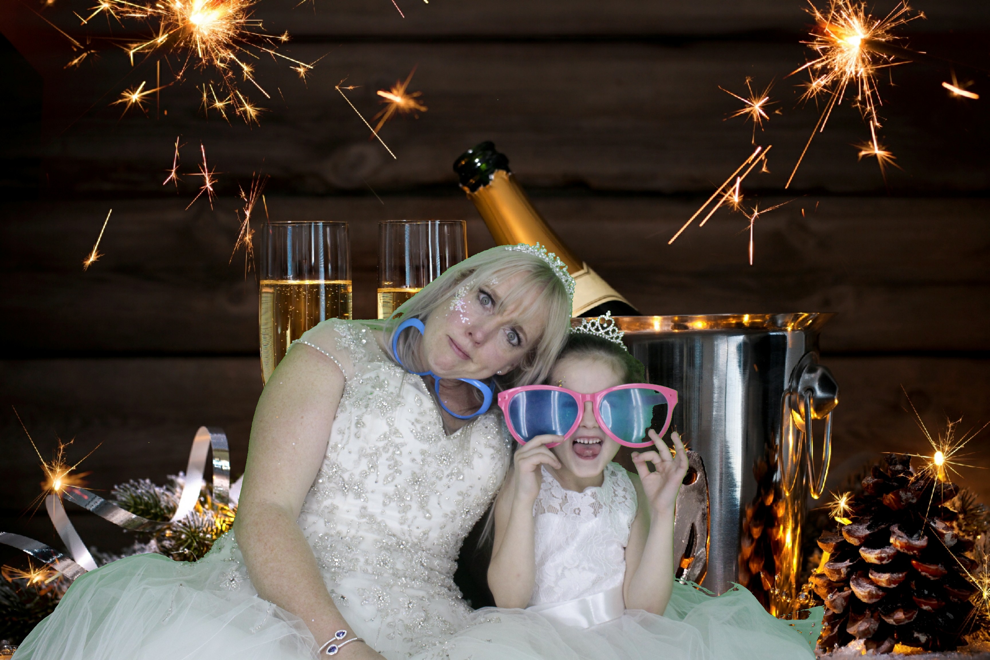 Nikki Carr's Wedding | View more photos from the event at gallery.myphotoboothexperience.co.uk/u/MyPhotoBoothExperienceLtd/Nikki-Carrs-Wedding